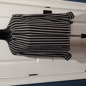 Black & white stripe long sleeve pullover